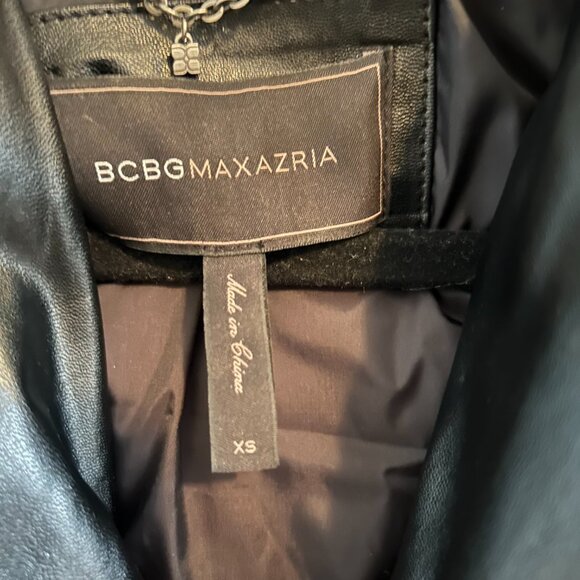 BCBGMAXAZRIA Quilted Faux Leather Hooded Jacket (XS) - Picture 5 of 5